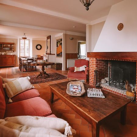 Les Chambres De Lasserre - Chambres Et Table D'Hotes 外观 照片