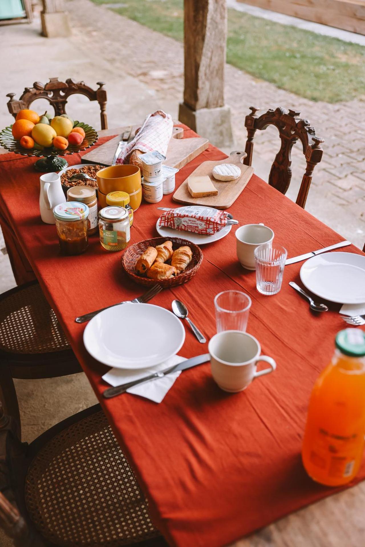 Les Chambres De Lasserre - Chambres Et Table D'Hotes 外观 照片